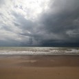 La saison des pluies en Thaïlande court sur plusieurs mois, comment la vie quotidienne s'adapte-t-elle à ces pluies torrentielles et permanentes?