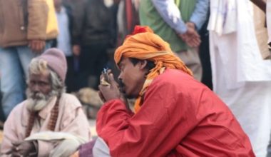 Sadhu en pleine dévotion