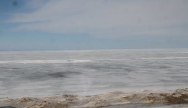 Le lac Baïkal depuis le train